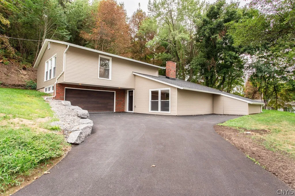 Property at 109 Hallmore Drive, Camillus, NY 13031