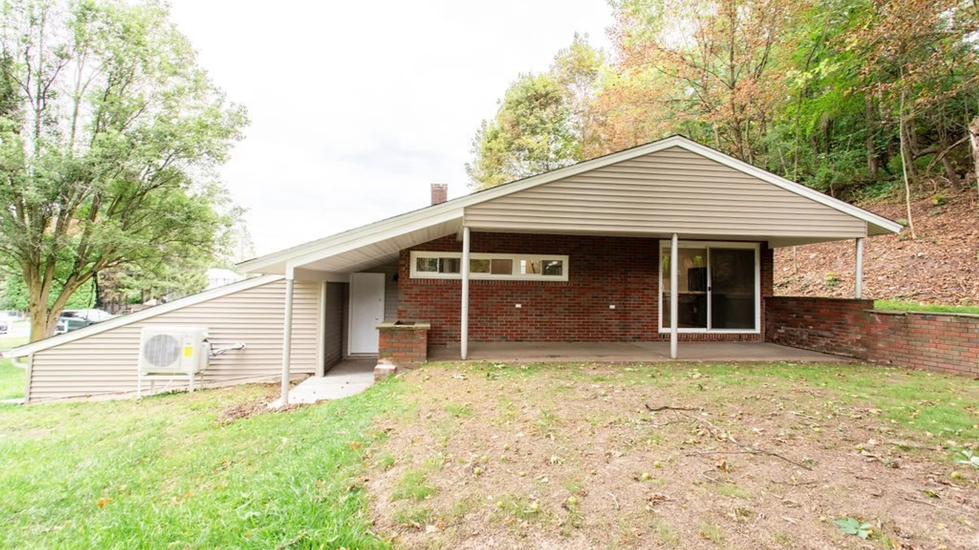 Property at 109 Hallmore Drive, Camillus, NY 13031 27