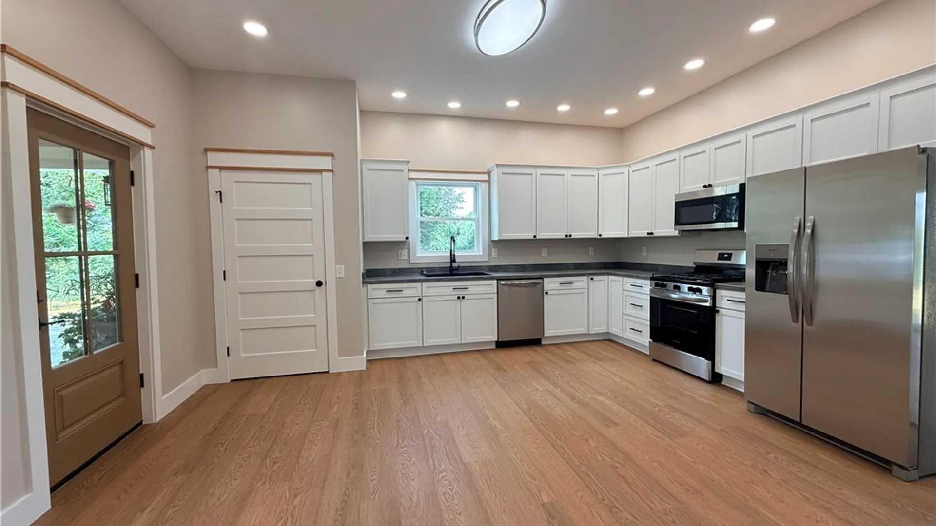 Property at 5173 Ellicott Street Road, Batavia, NY 14020 11