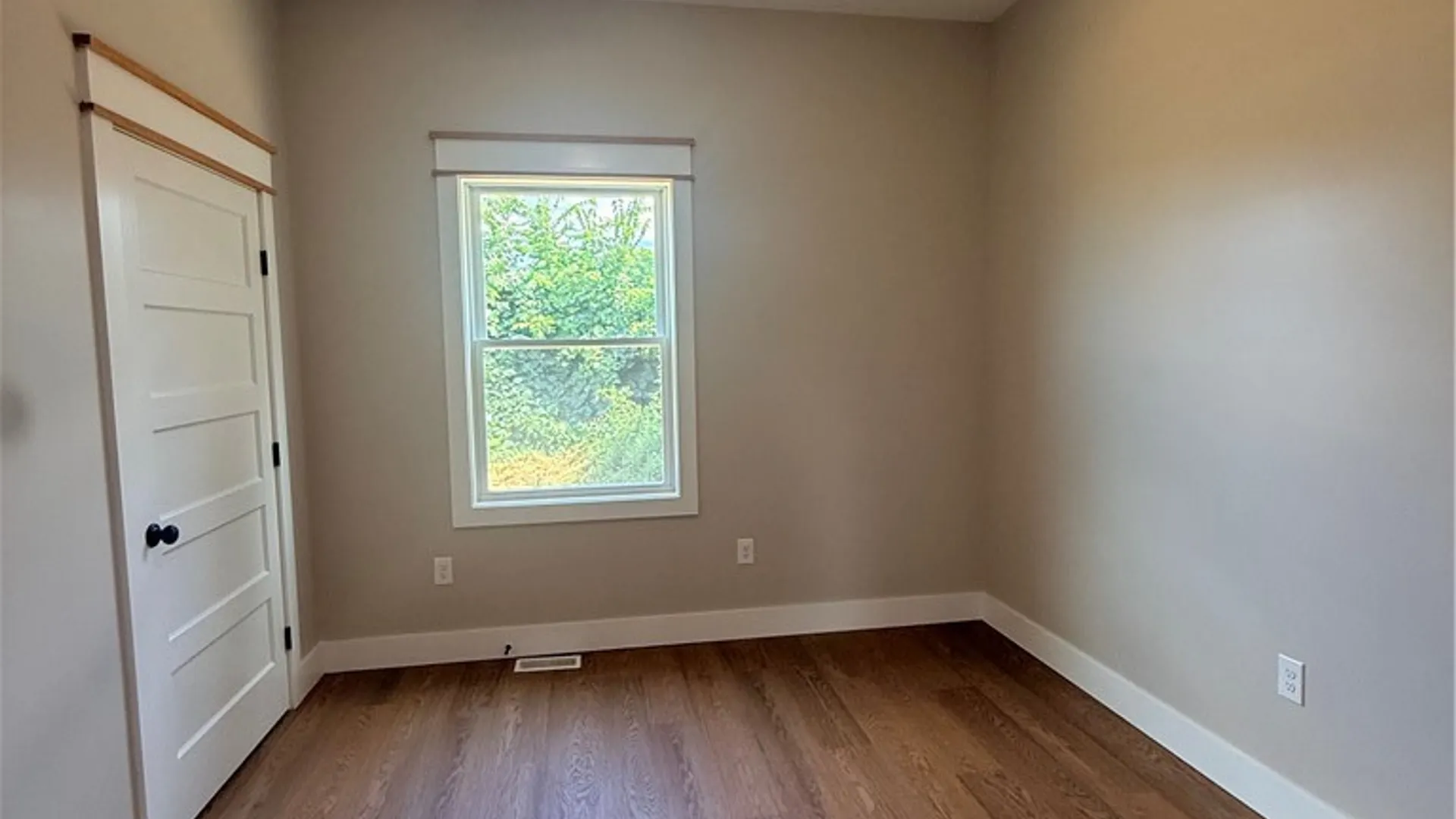 Property at 5173 Ellicott Street Road, Batavia, NY 14020 15