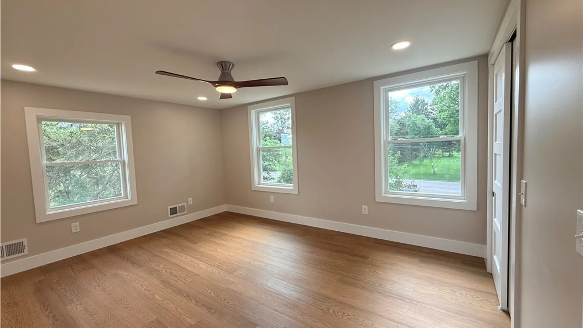 Property at 5173 Ellicott Street Road, Batavia, NY 14020 17