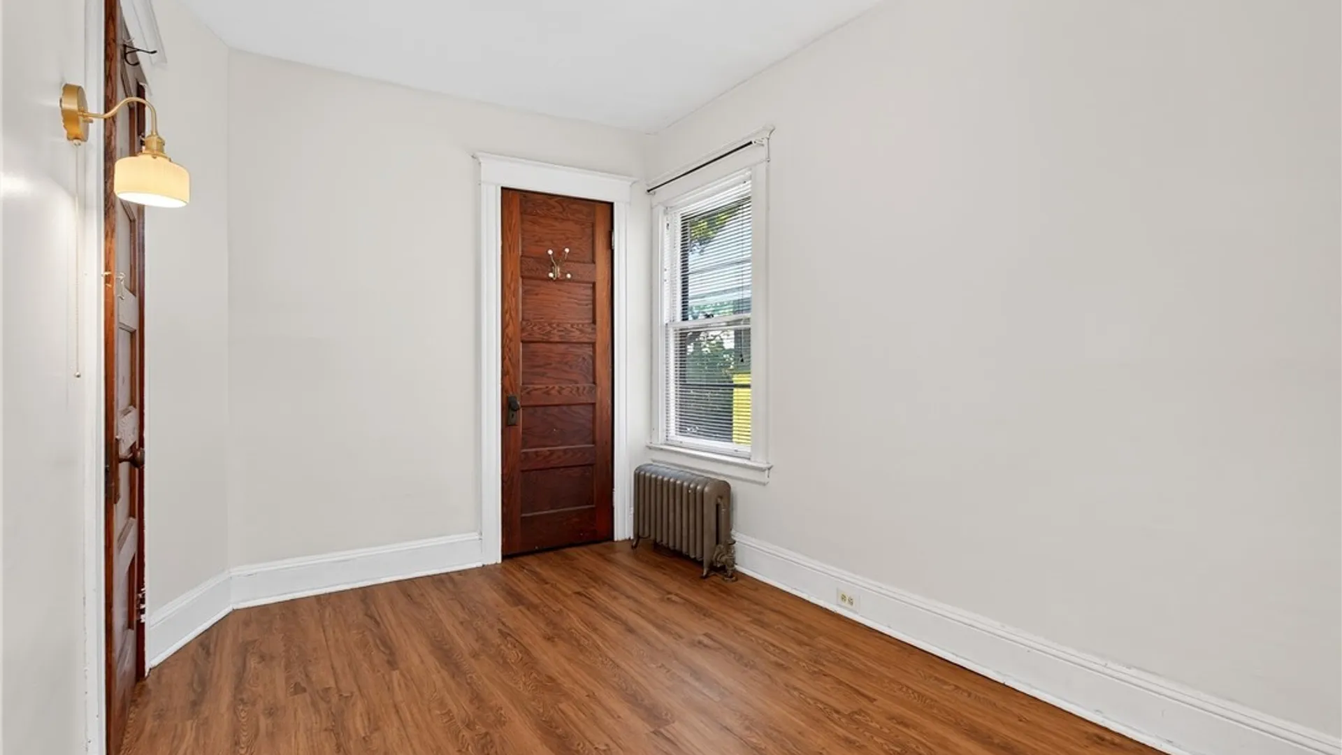 Property at 58 Inwood Place, Buffalo, NY 14209 18