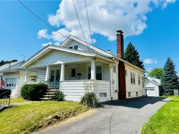 Property at 1233 N Glencove Road, Syracuse, NY 13206