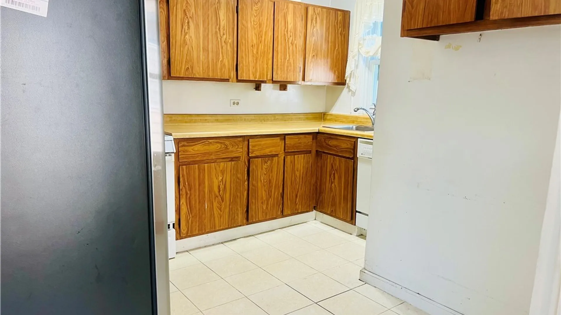 Property at 1233 N Glencove Road, Syracuse, NY 13206 7