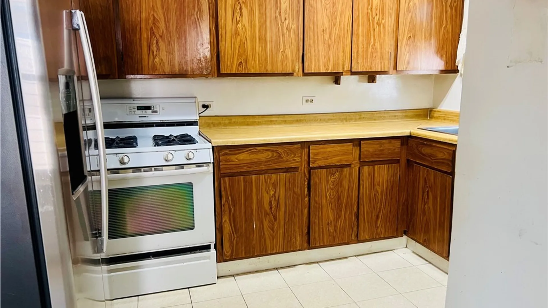 Property at 1233 N Glencove Road, Syracuse, NY 13206 9