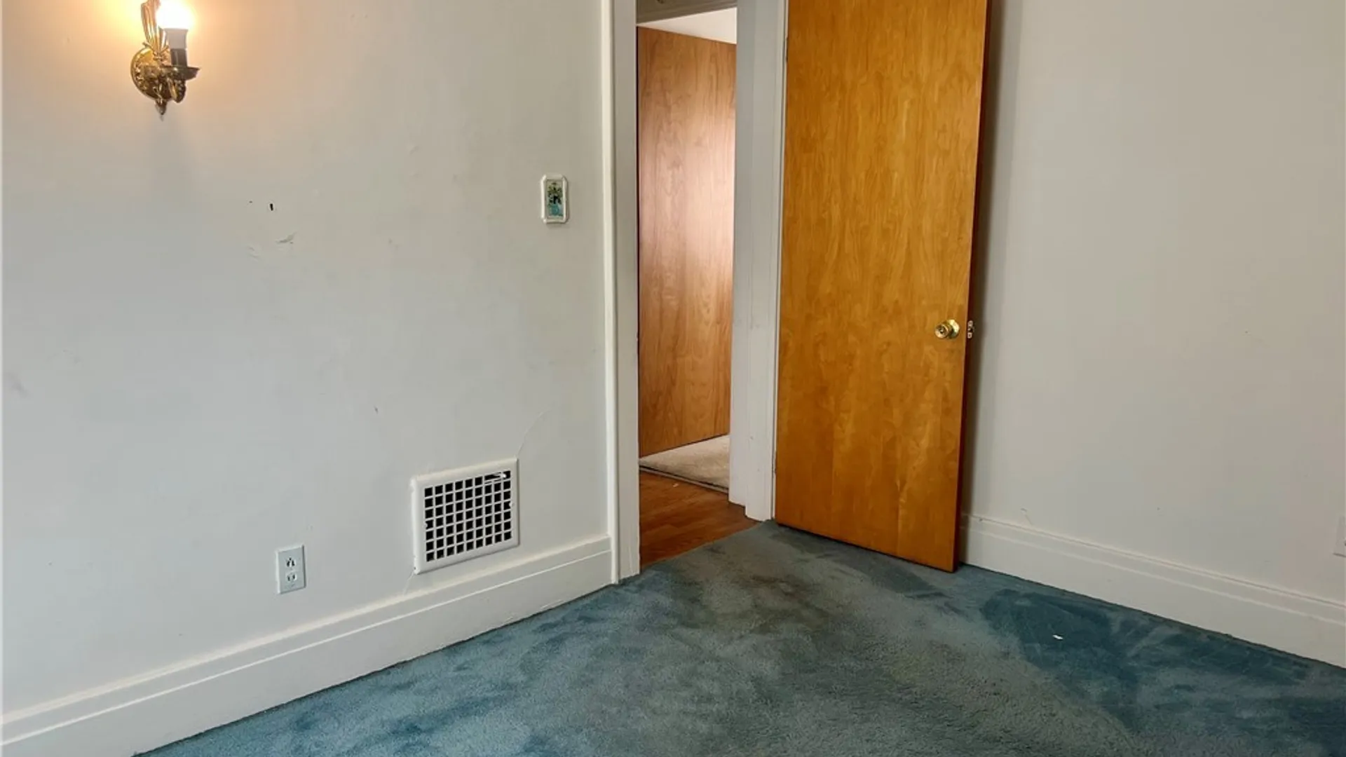 Property at 1233 N Glencove Road, Syracuse, NY 13206 15