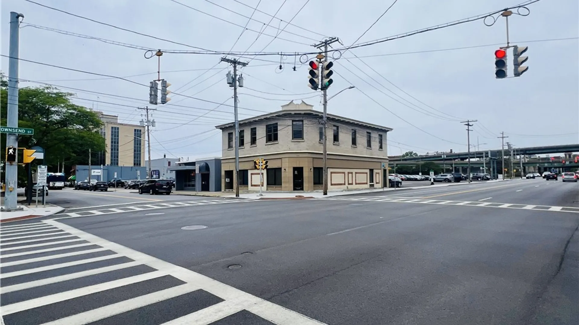 Property at 447 E Washington Street, Syracuse, NY 13202 4