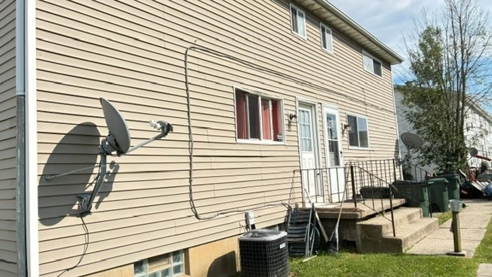 Property at 22 W 3rd Street, Cheektowaga, NY 14043 3