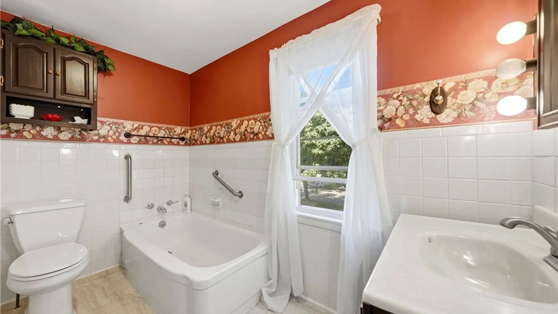 Property at 486 Pleasant Avenue, Hamburg, NY 14075 24