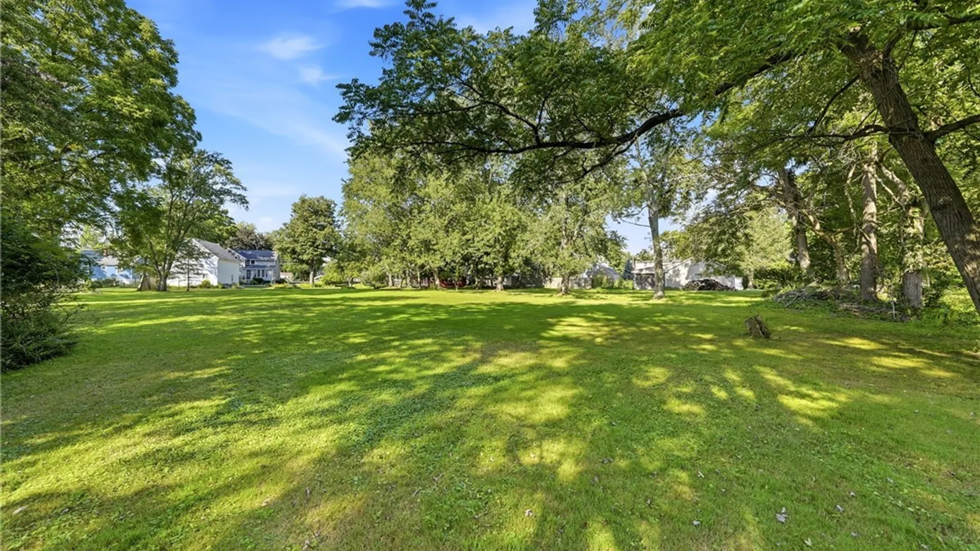 Property at 486 Pleasant Avenue, Hamburg, NY 14075 44