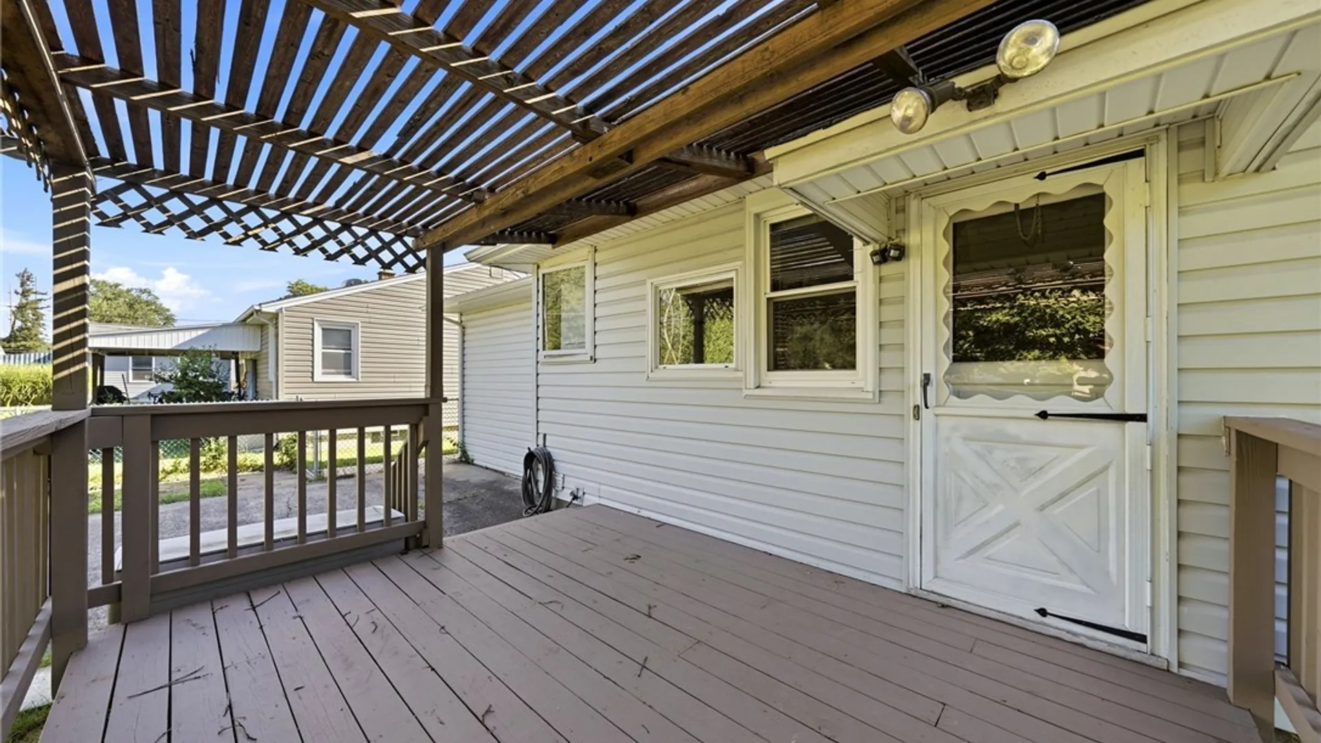 Property at 164 S Meadow Drive, North Tonawanda, NY 14120 26