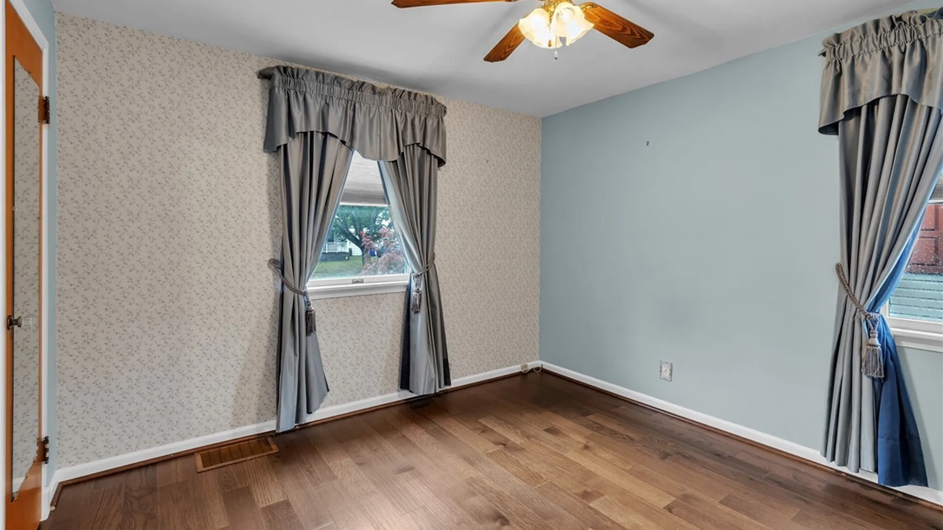 Property at 100 Greenfield Avenue, West Seneca, NY 14224 27