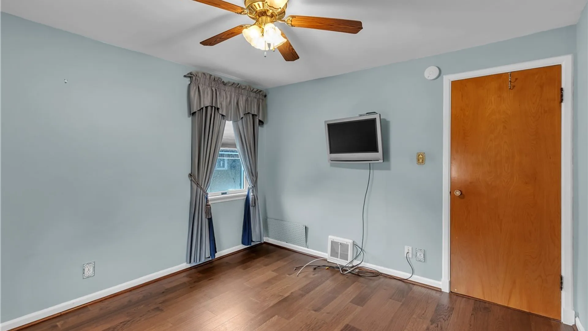 Property at 100 Greenfield Avenue, West Seneca, NY 14224 28