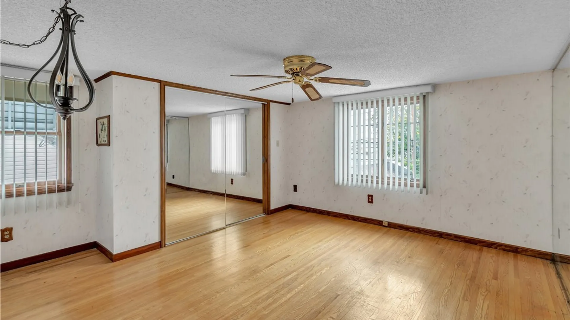 Property at 100 Greenfield Avenue, West Seneca, NY 14224 31