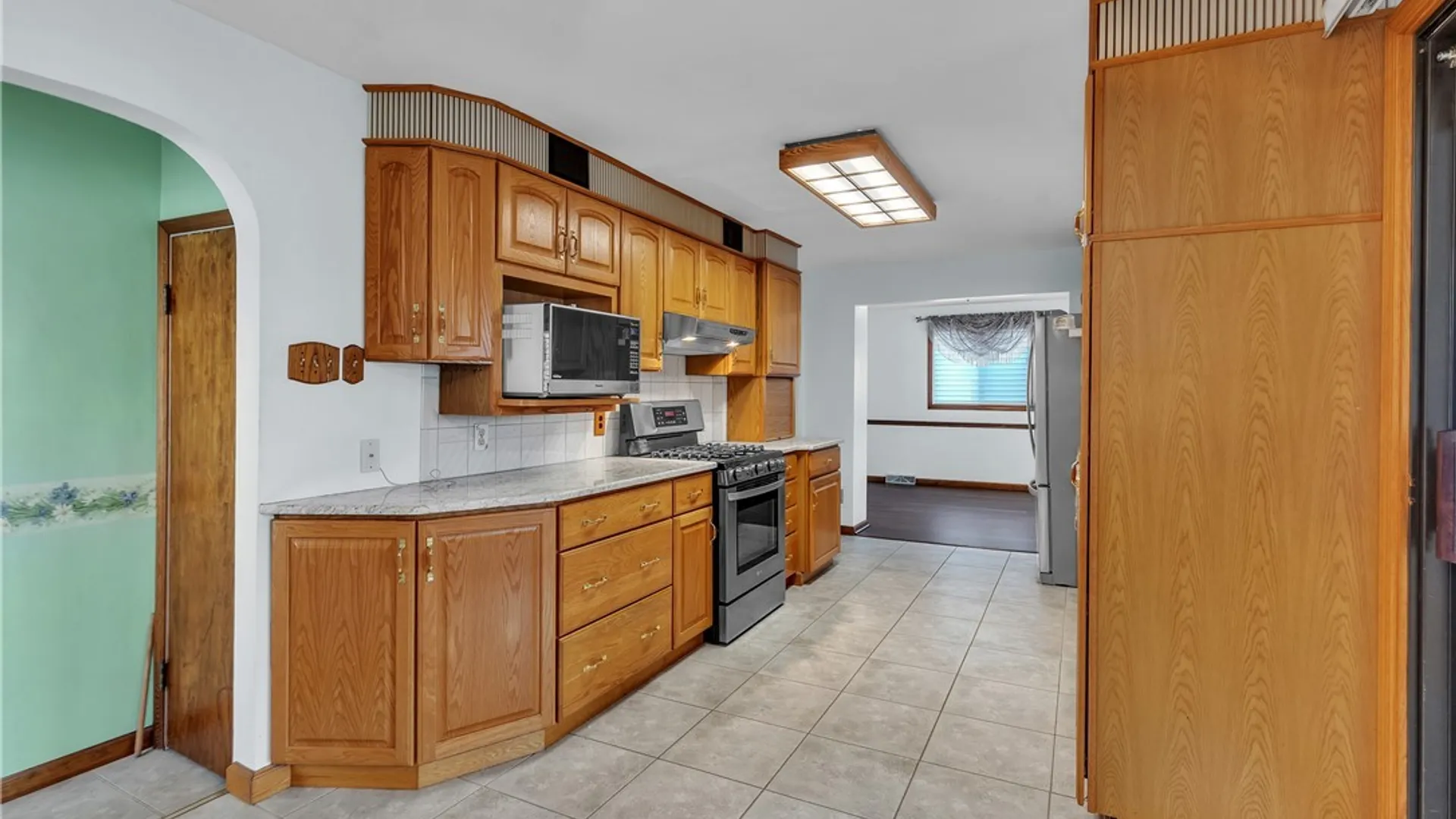 Property at 100 Greenfield Avenue, West Seneca, NY 14224 9