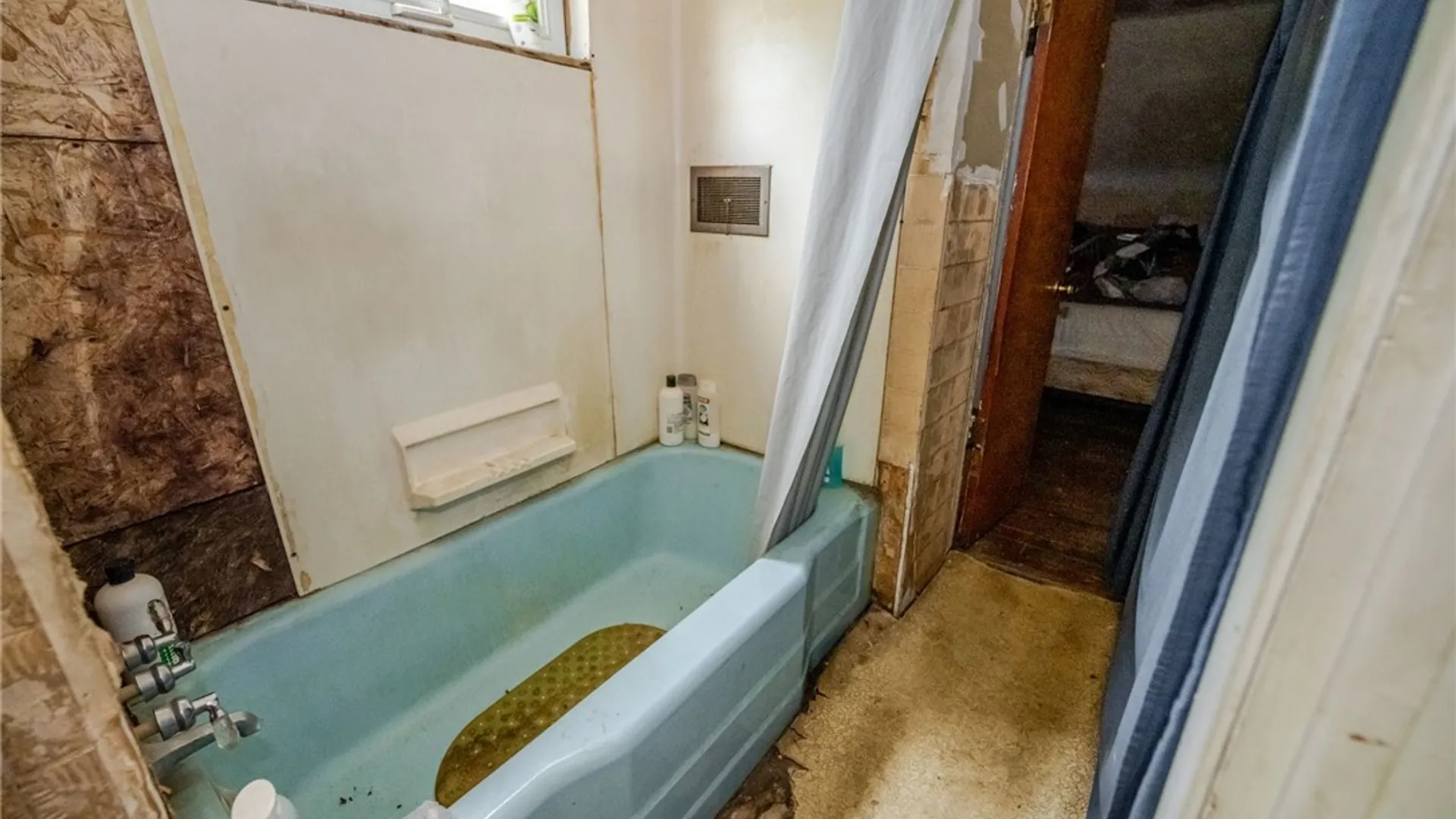 Property at 1218 College Avenue, Niagara Falls, NY 14305 22