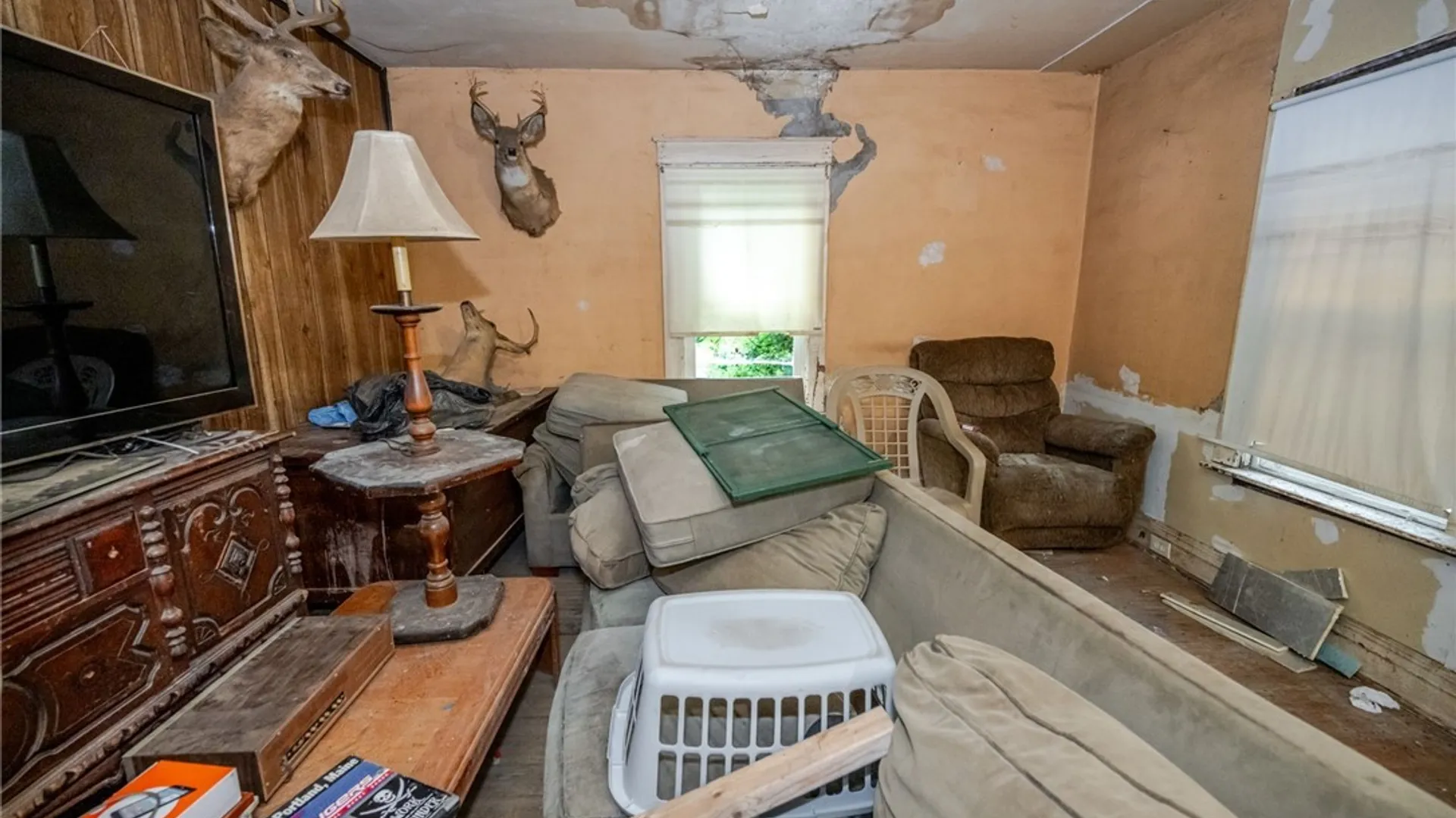 Property at 1218 College Avenue, Niagara Falls, NY 14305 7