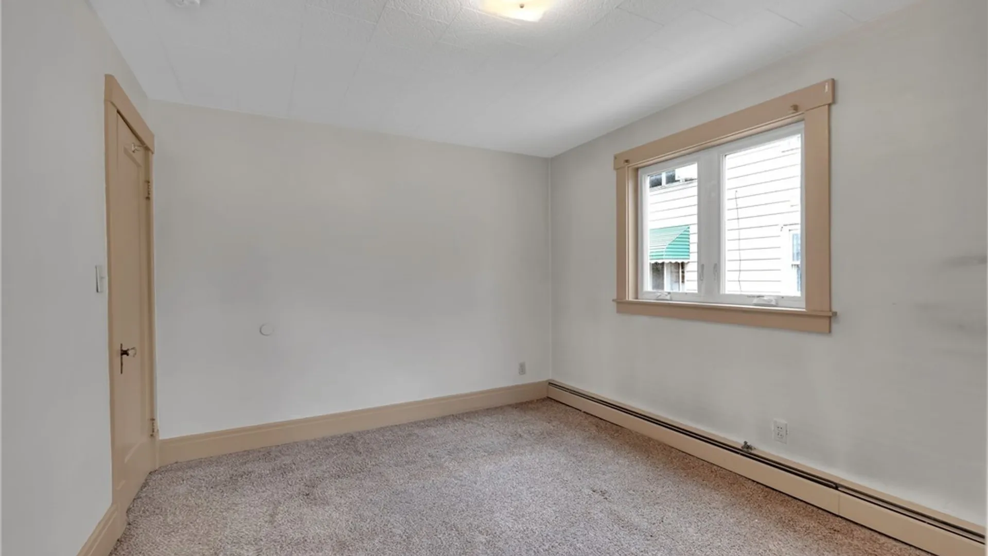 Property at 44 George Urban Boulevard, Cheektowaga, NY 14225 9