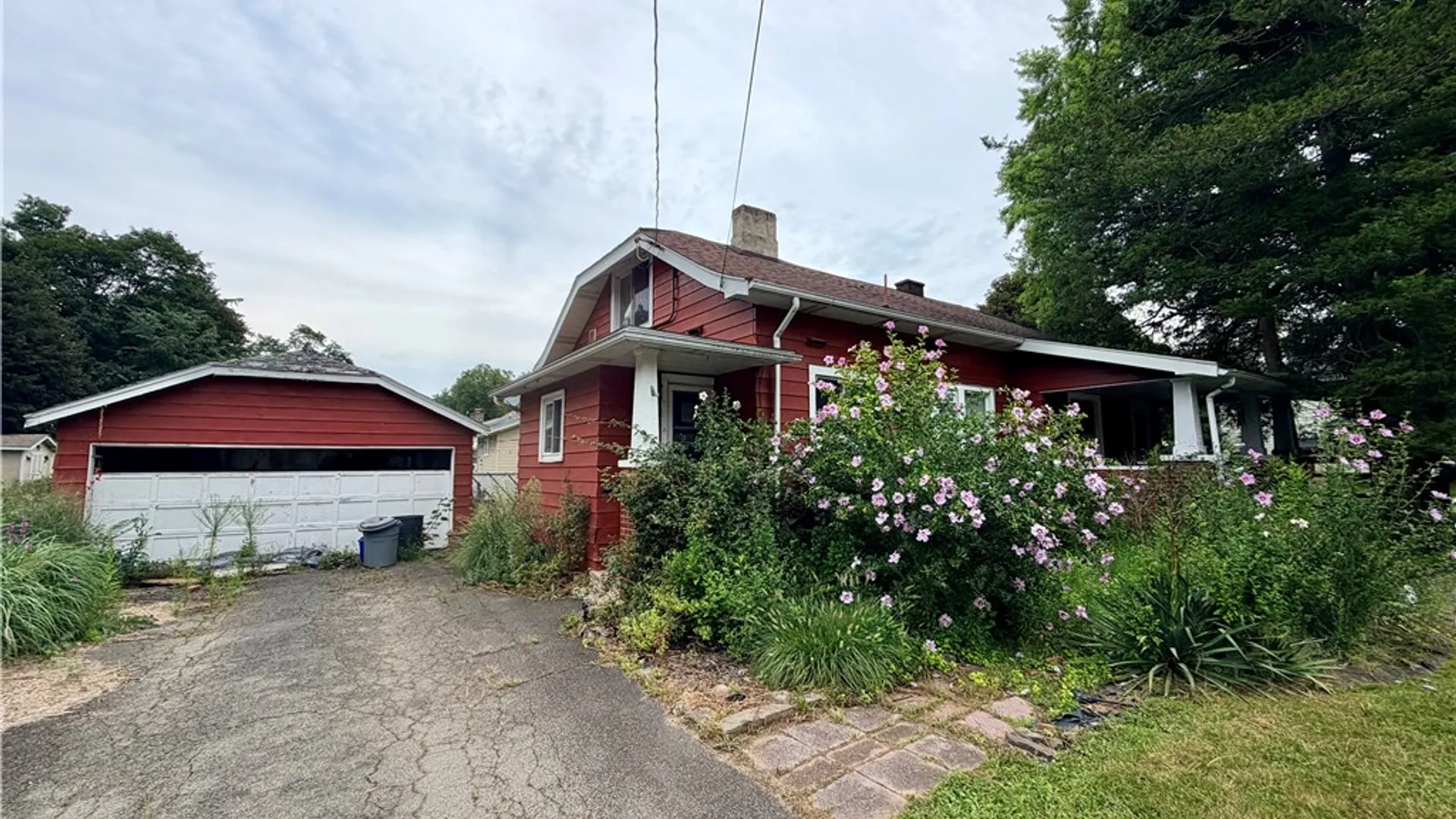 Property at 900 W 1st Street, Elmira, NY 14905 3