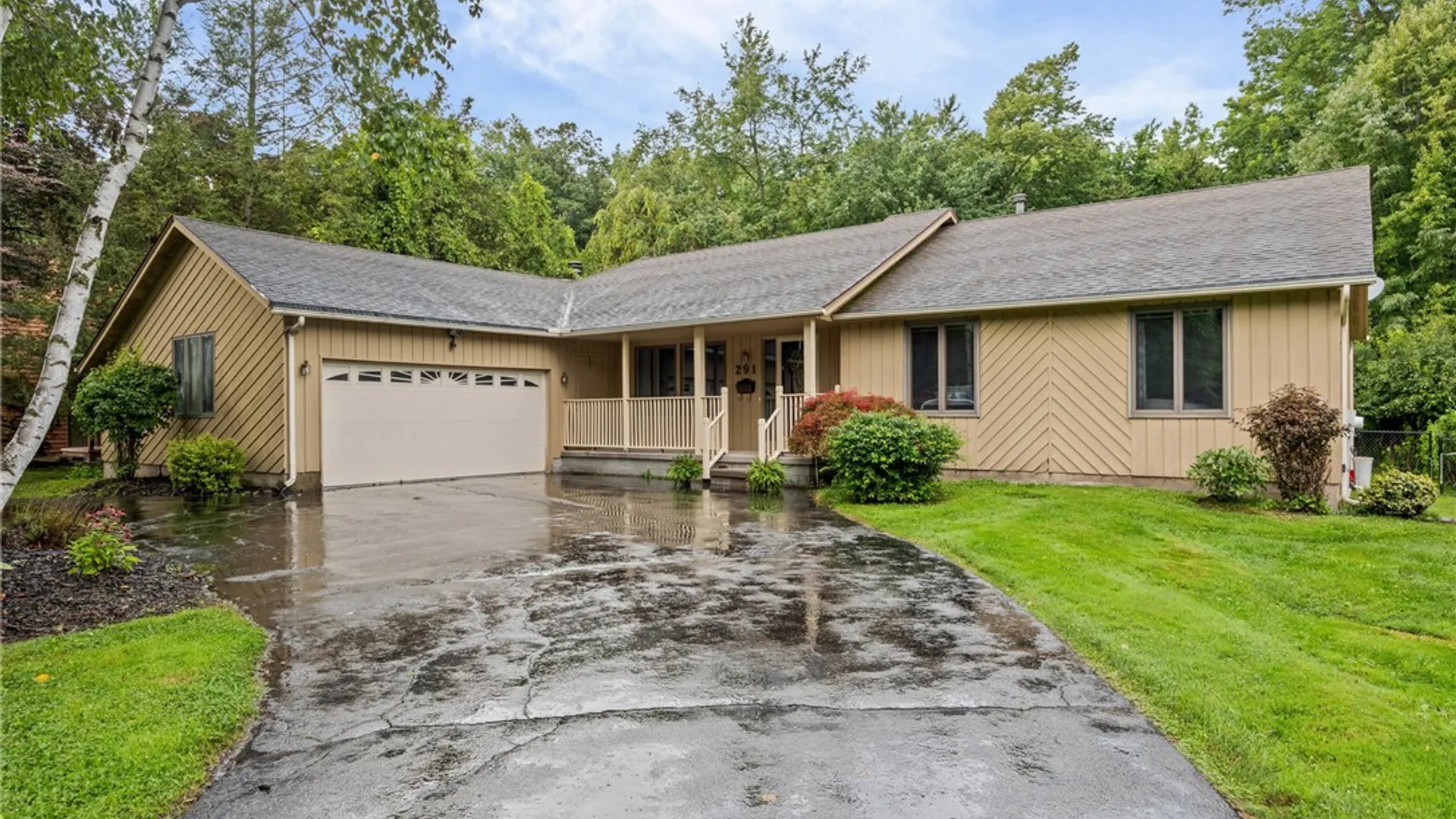 Property at 291 Creighton Lane, Greece, NY 14612 3