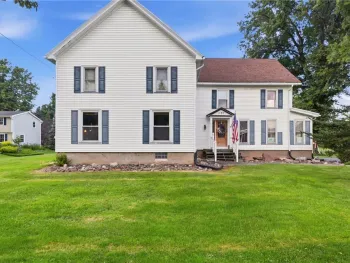 Property at 1184 West Ave, Parma, NY 14468