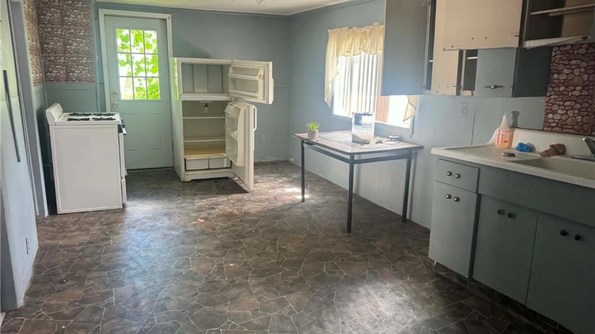 Property at 629 Lansing Street, Utica, NY 13501 11