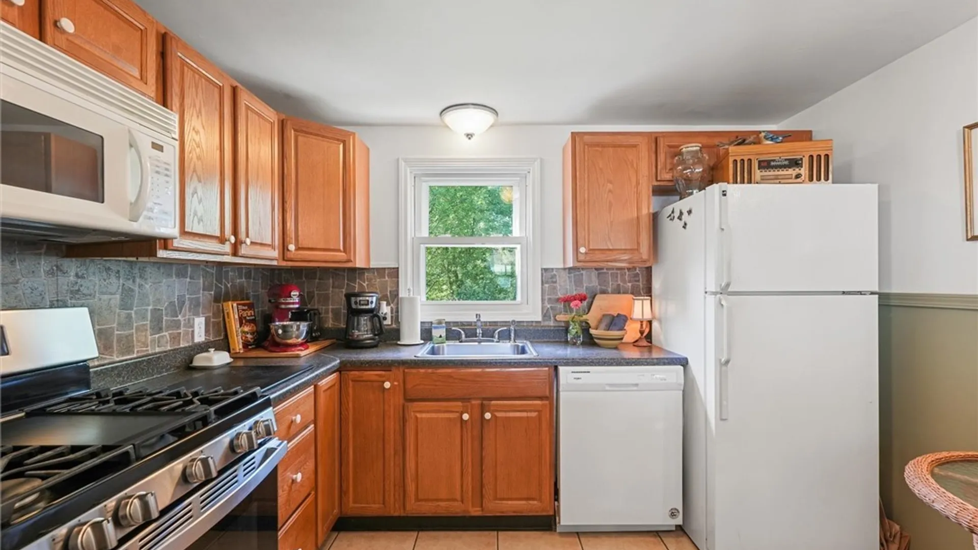 Property at 900 Beley Avenue, Salina, NY 13211 7
