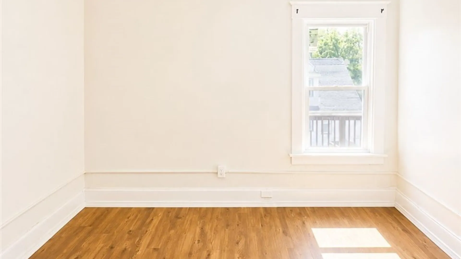 Property at 1727 Ferry Avenue, Niagara Falls, NY 14301 5