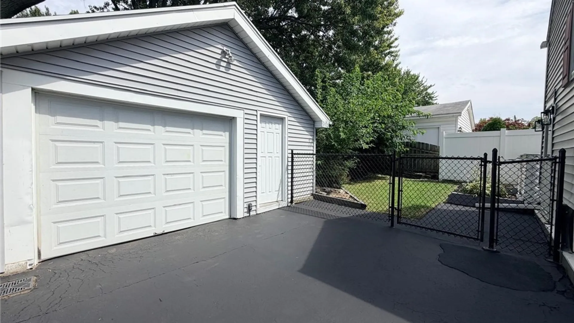 Property at 2650 Ferndale Avenue, Hamburg, NY 14075 45