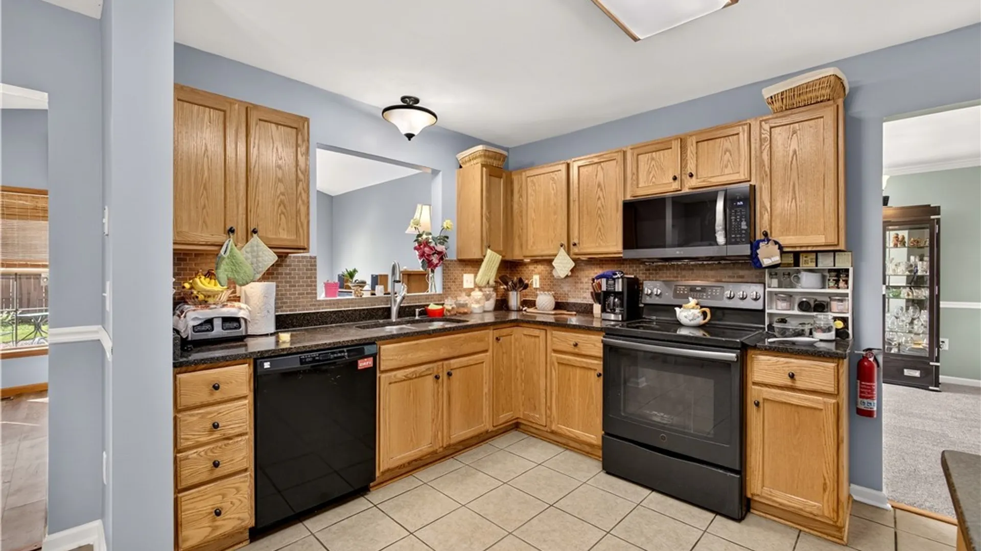 Property at 5212 Harriet Fisher Drive, Clay, NY 13041 18