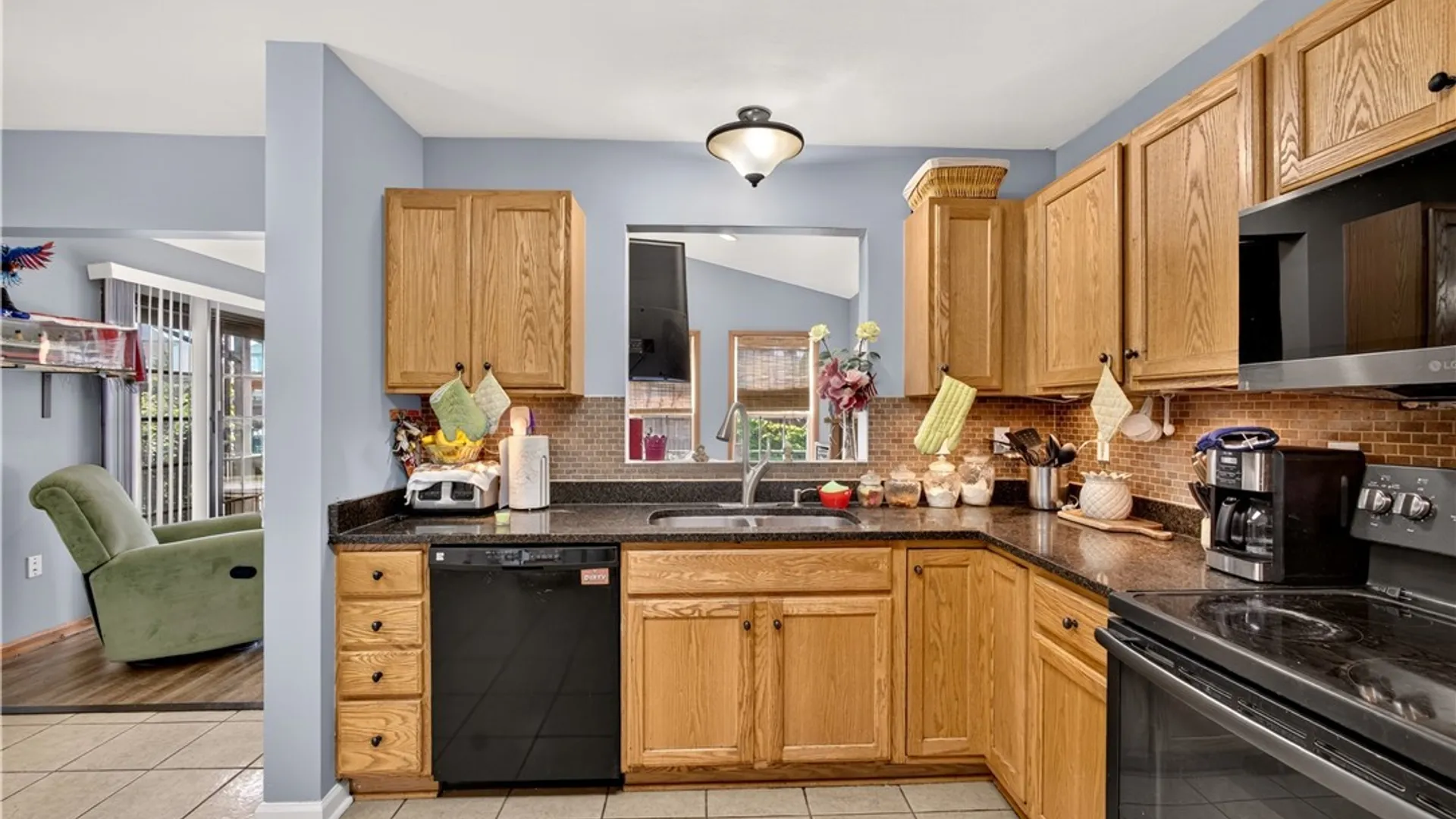 Property at 5212 Harriet Fisher Drive, Clay, NY 13041 20