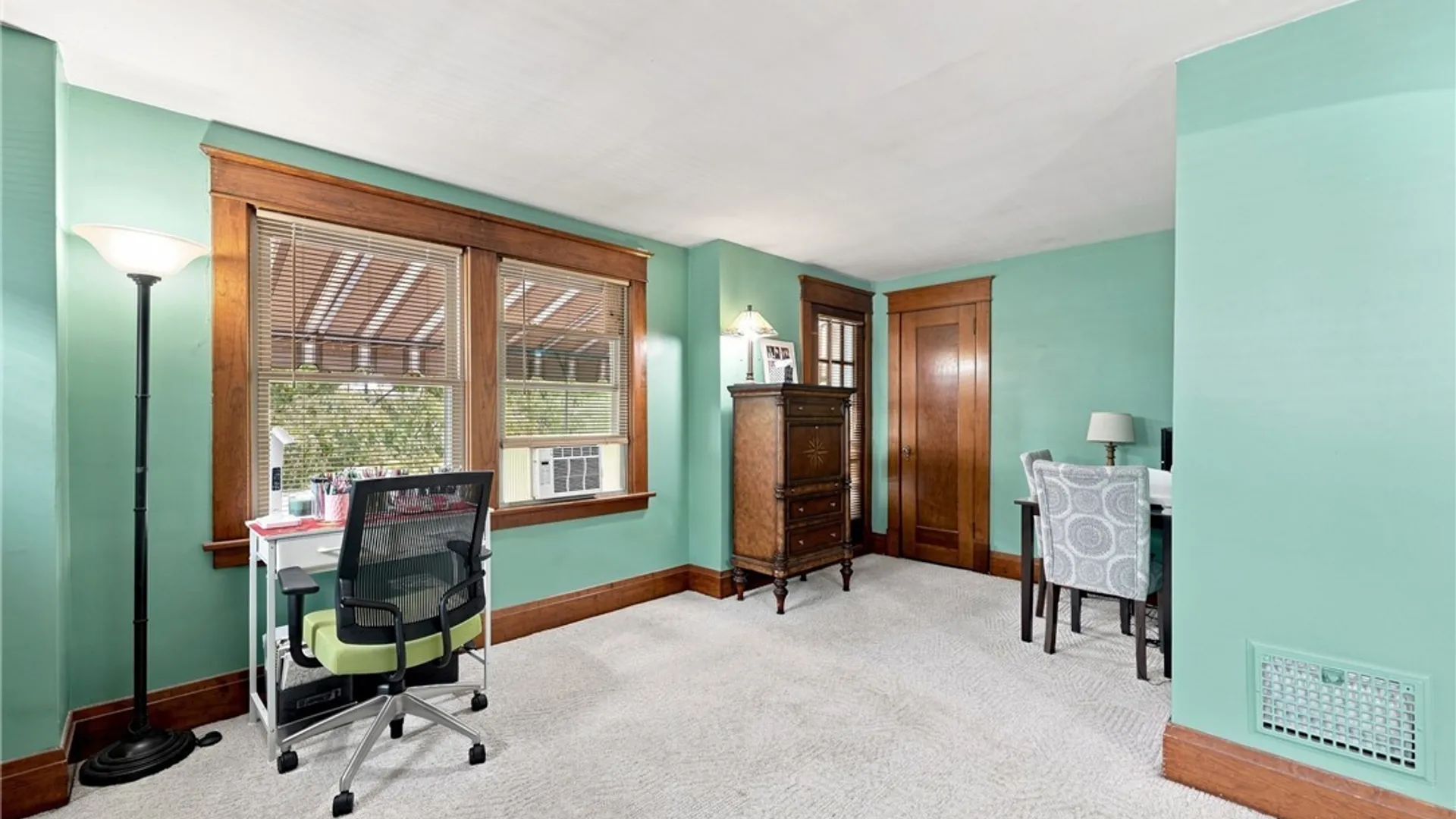 Property at 106 Shepard Avenue, Tonawanda, NY 14217 14