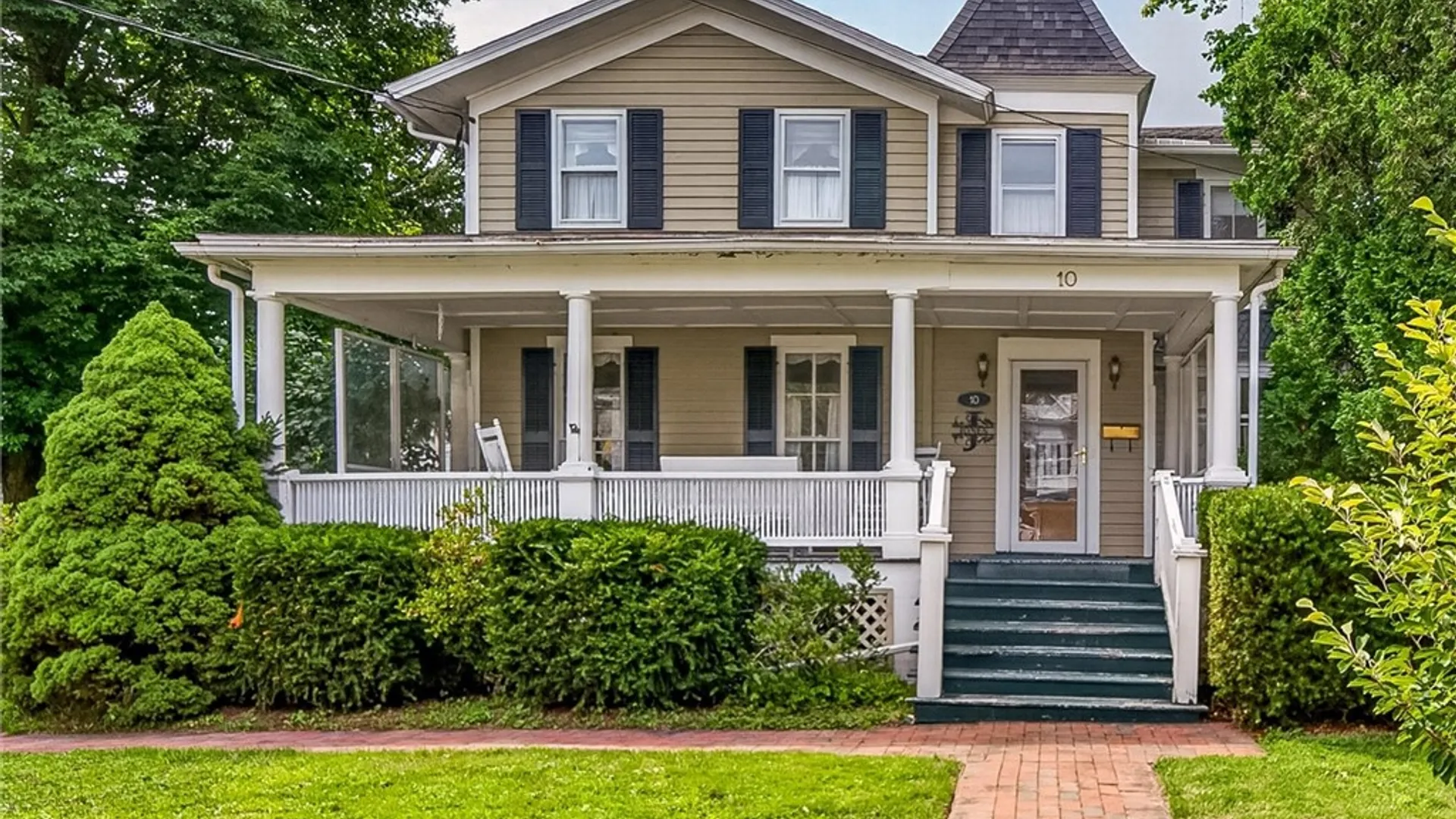 Property at 10 Craigie Street, Leroy, NY 14482 3