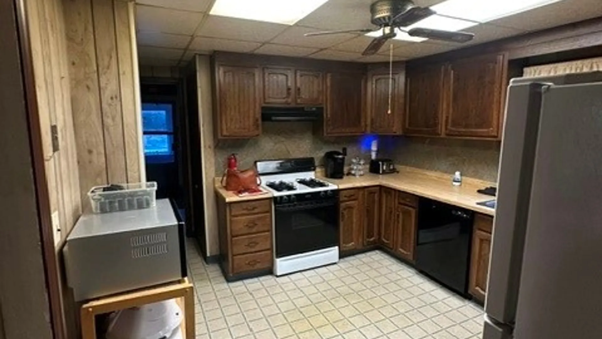 Property at 208 Clarence Avenue, Syracuse, NY 13205 12