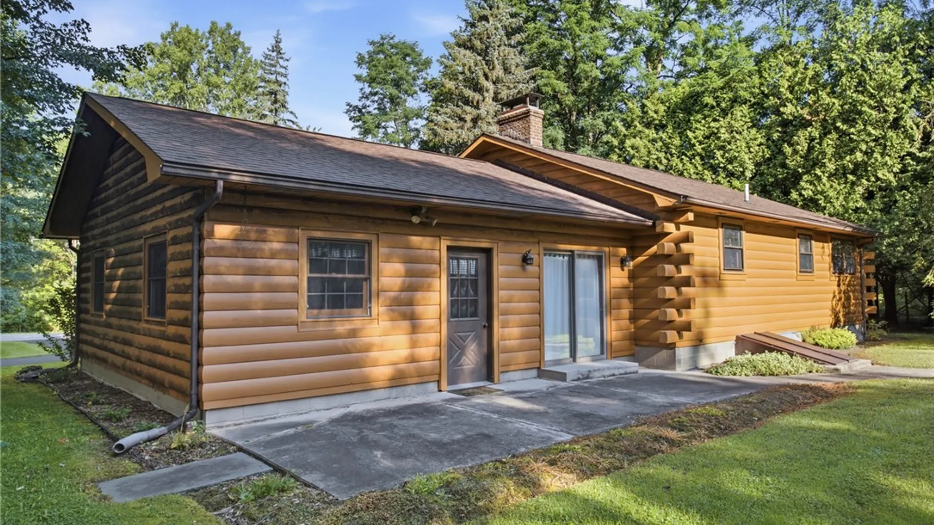 Property at 8795 Hopkins Road, Batavia, NY 14020 24