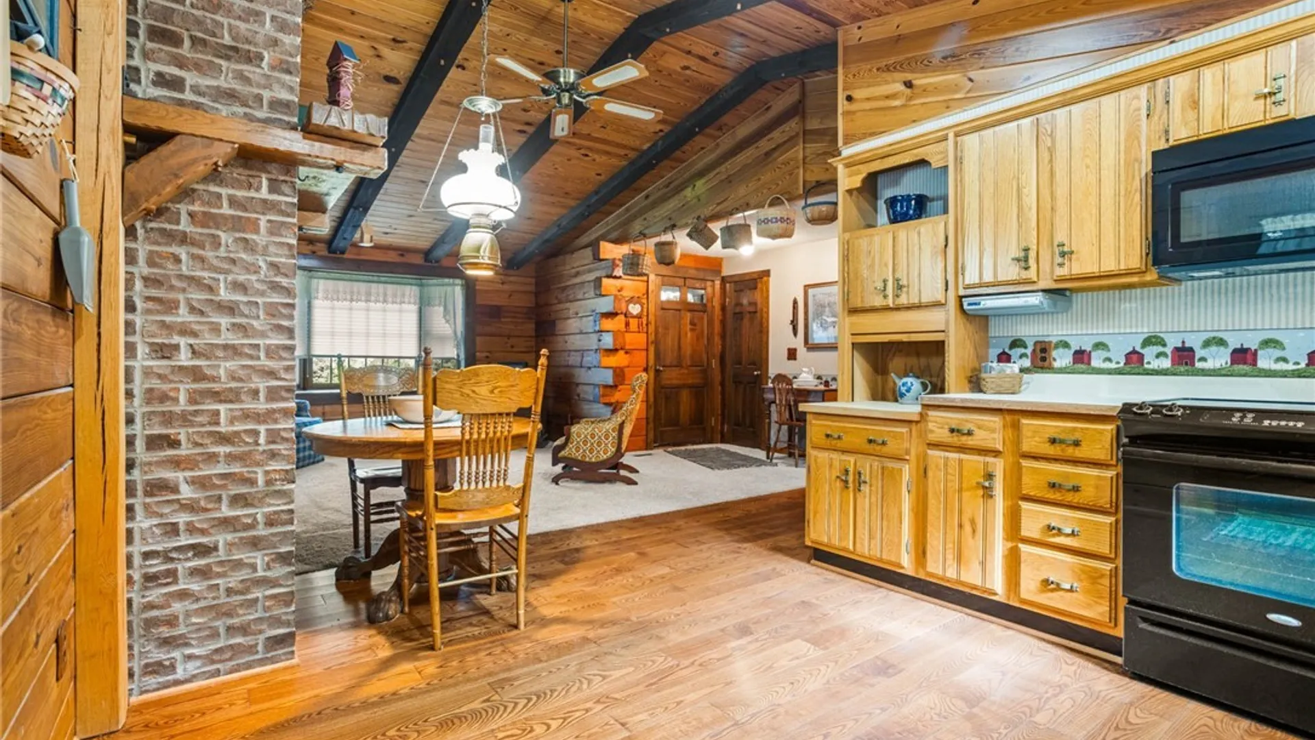 Property at 8795 Hopkins Road, Batavia, NY 14020 7
