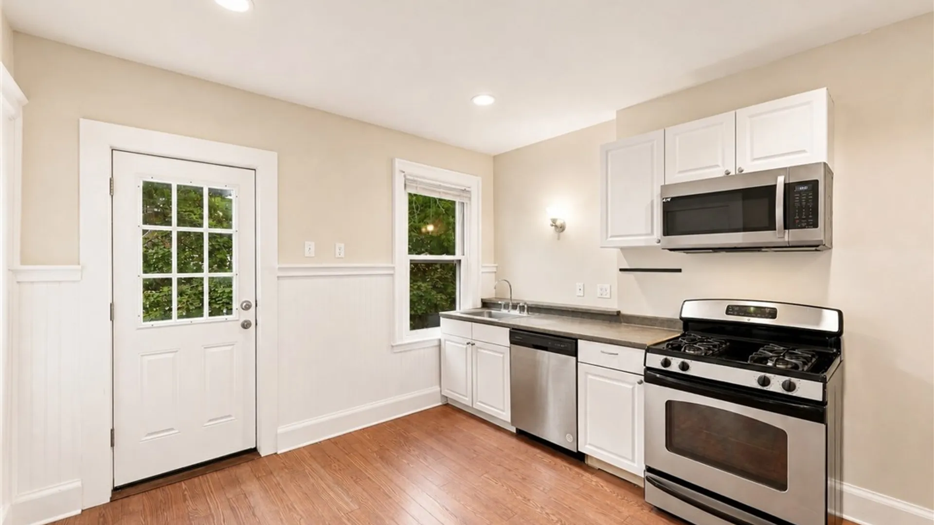 Property at 193 Woodward, Buffalo, NY 14214 6