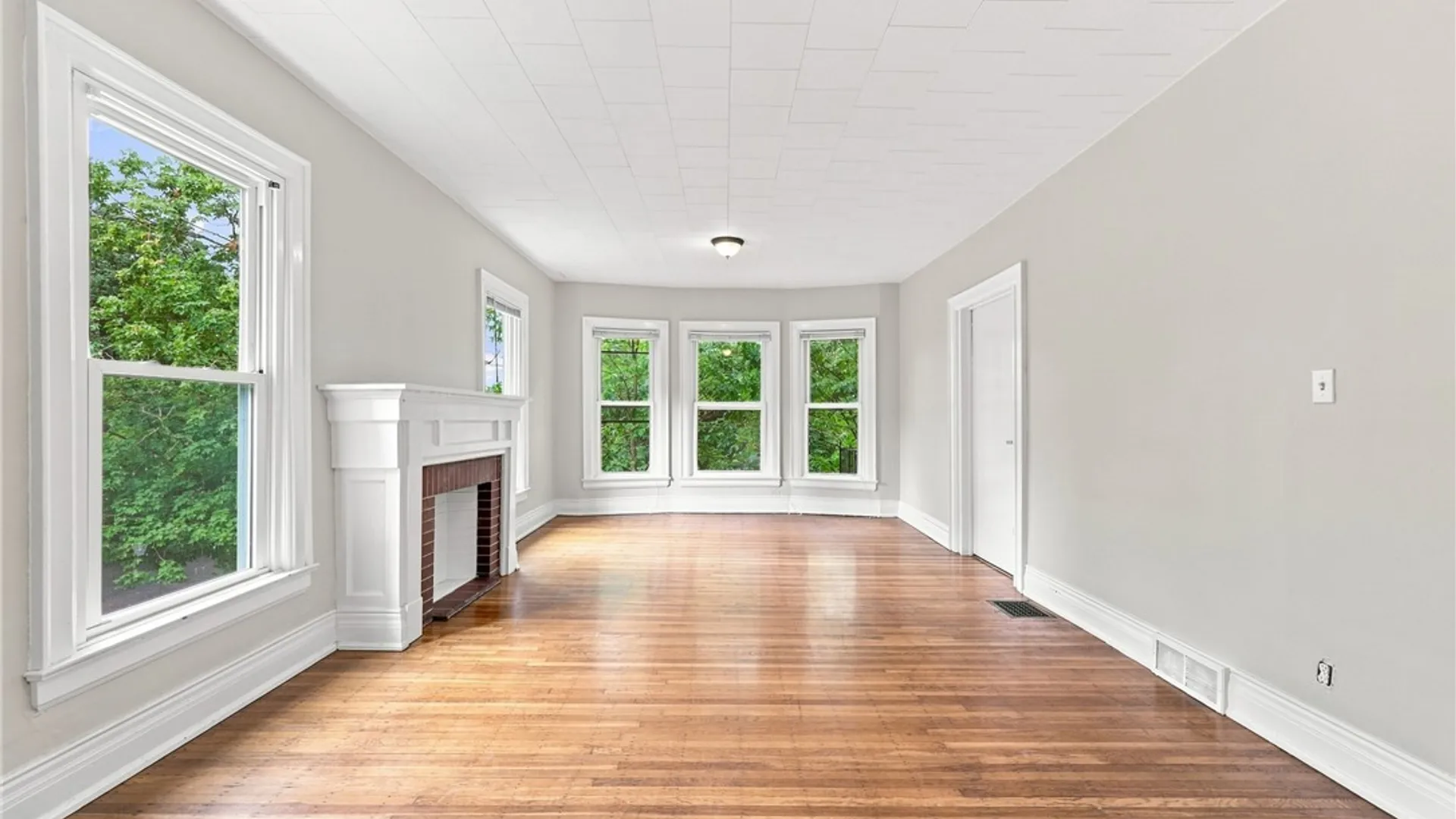 Property at 193 Woodward, Buffalo, NY 14214 8