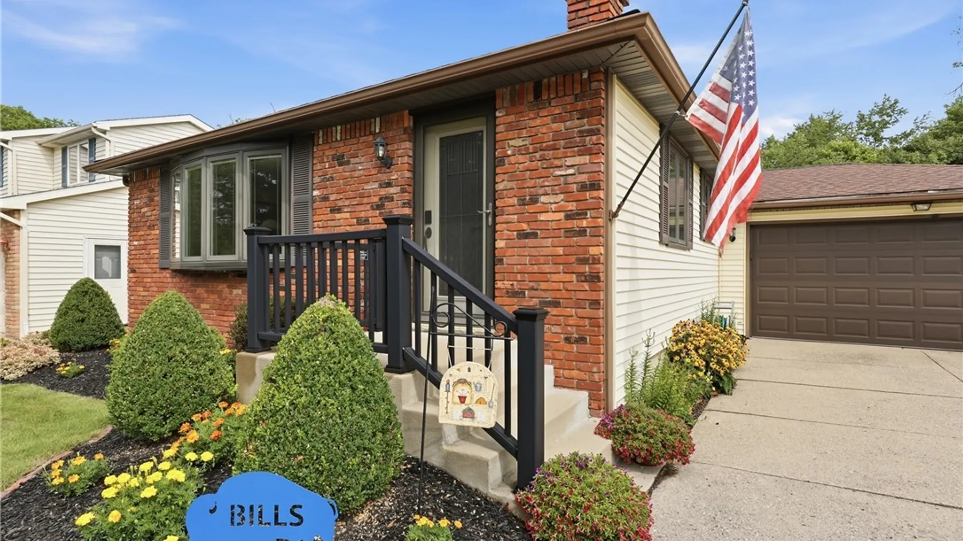 Property at 202 Barbados Drive, Cheektowaga, NY 14227 3