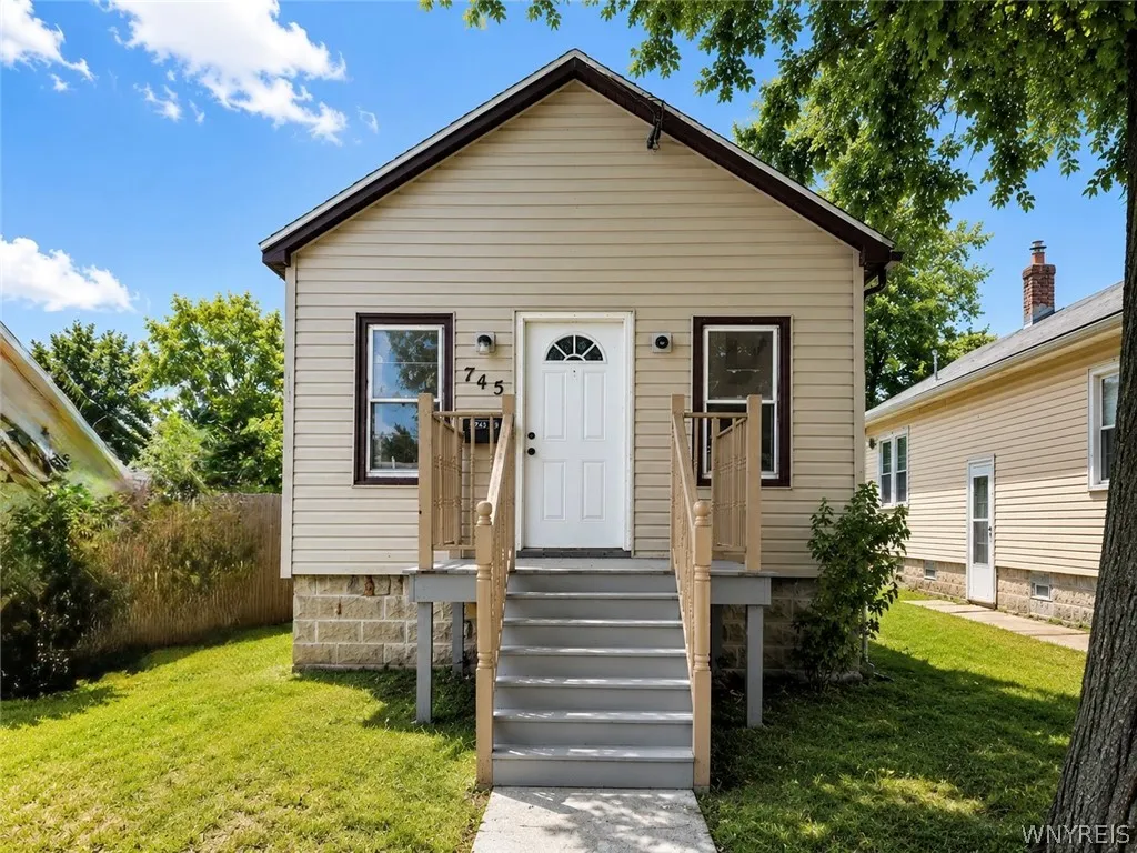 Property at 745 19th Street, Niagara Falls, NY 14301