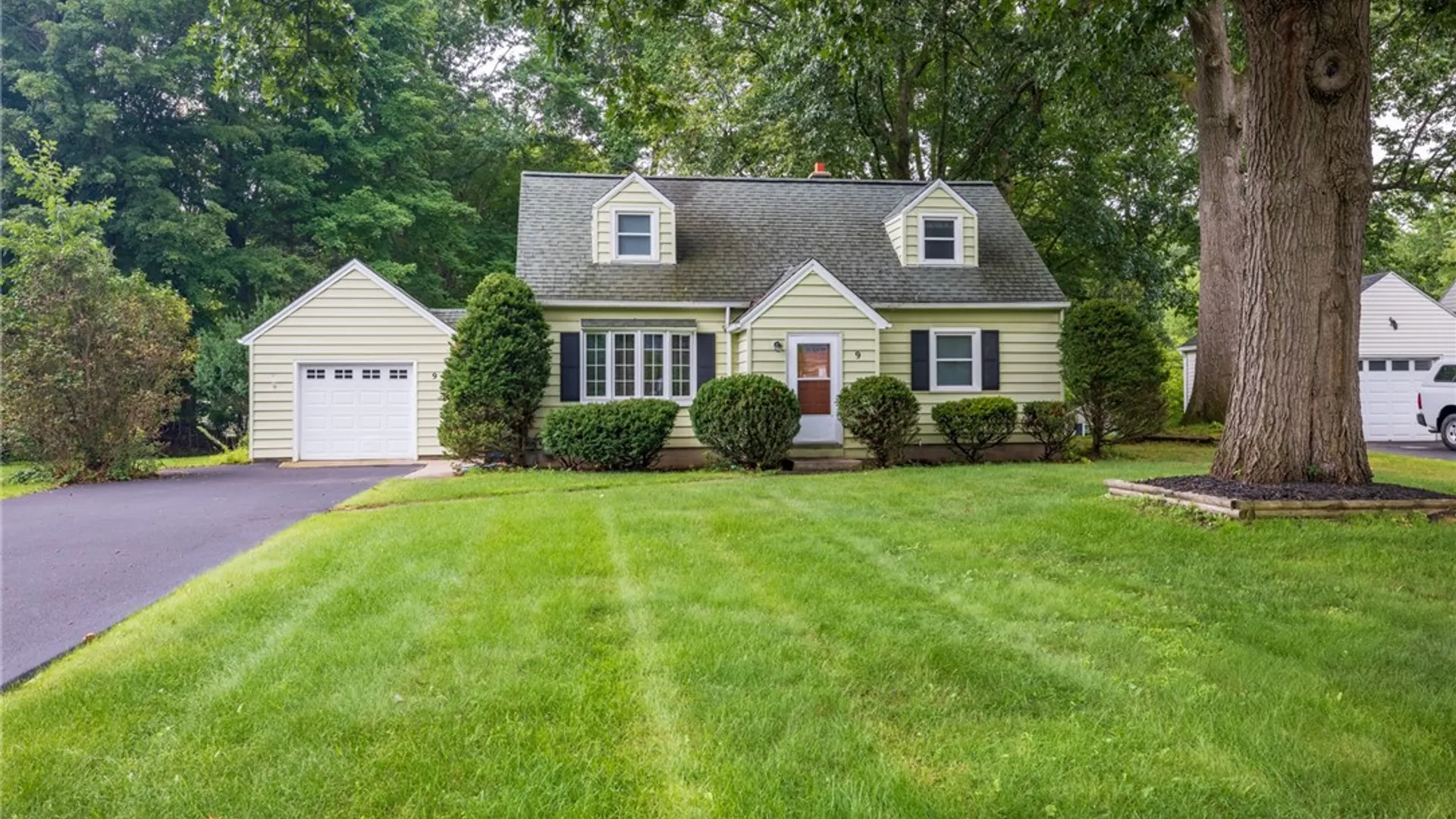 Property at 9 Brewster Lane, Gates, NY 14624 3