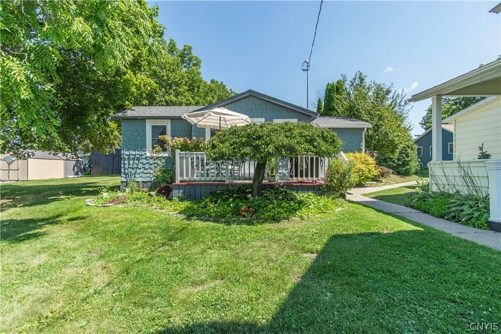 Property at 521 1/2 Alexandria Street, Clayton, NY 13624
