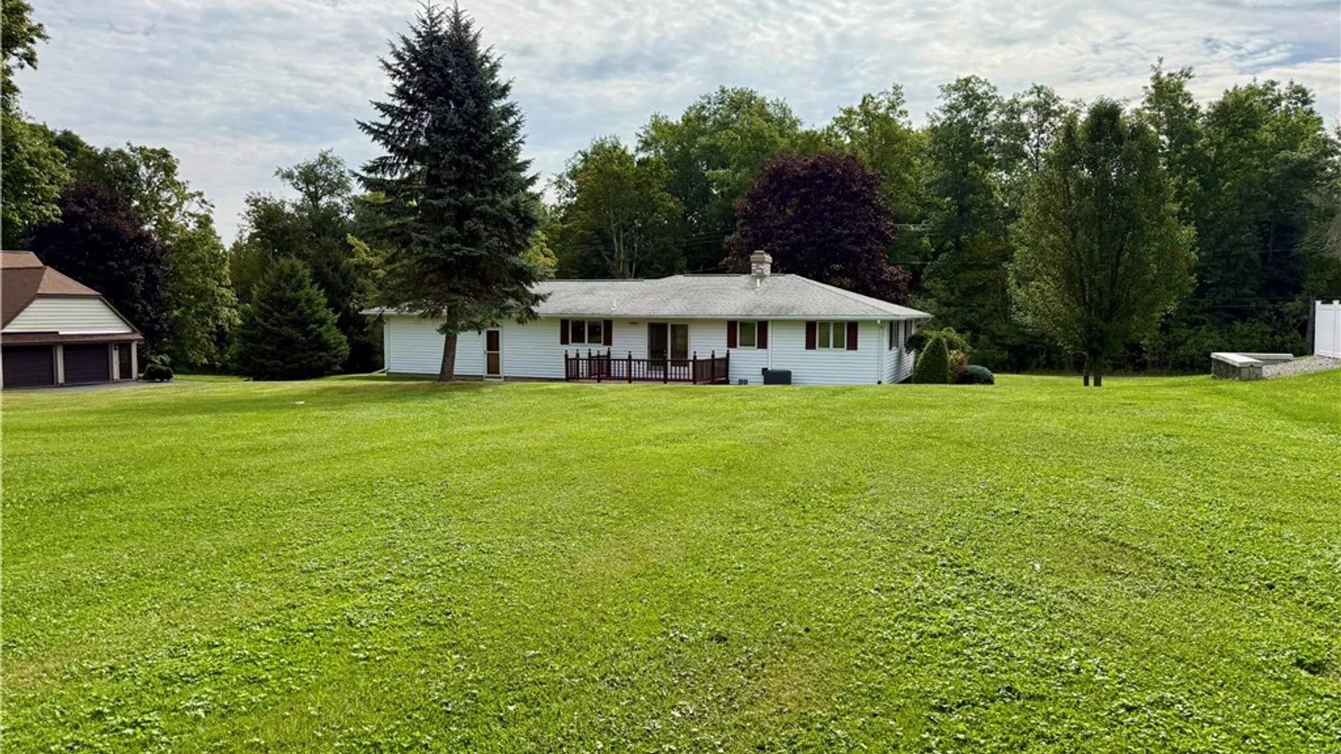 Property at 155 Valley View Road, New Hartford, NY 13413 10
