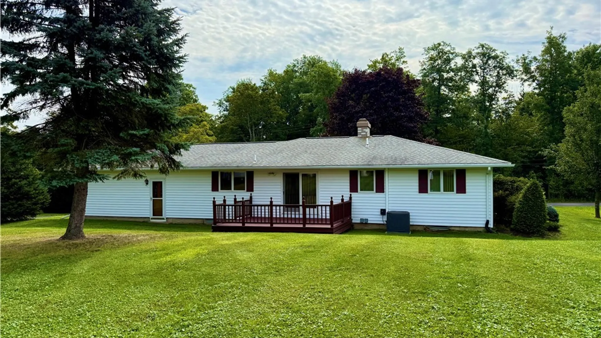 Property at 155 Valley View Road, New Hartford, NY 13413 11