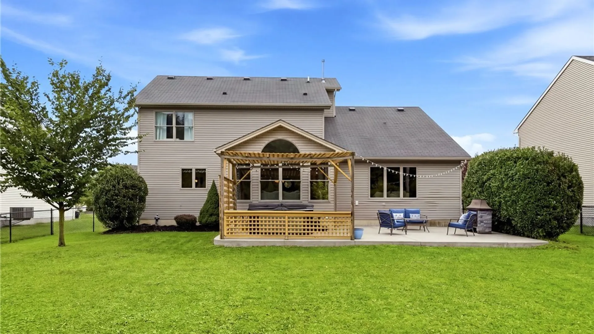 Property at 52 Avian Way, Lancaster, NY 14086 43