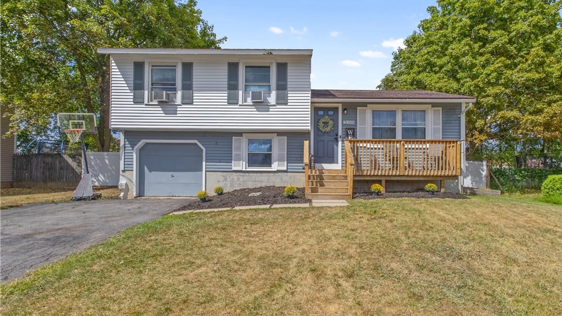 Property at 7388 Oakpost Road, Clay, NY 13088 28