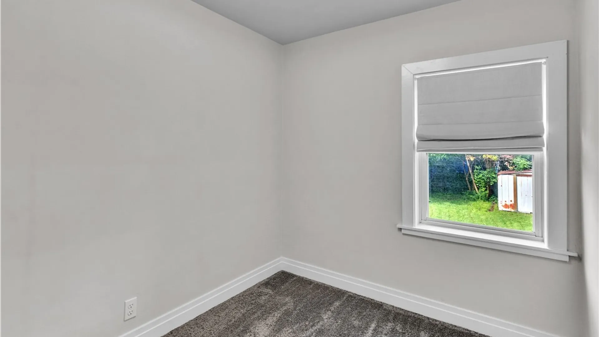 Property at 3032 Petroleum St Street, Niagara, NY 14305 17
