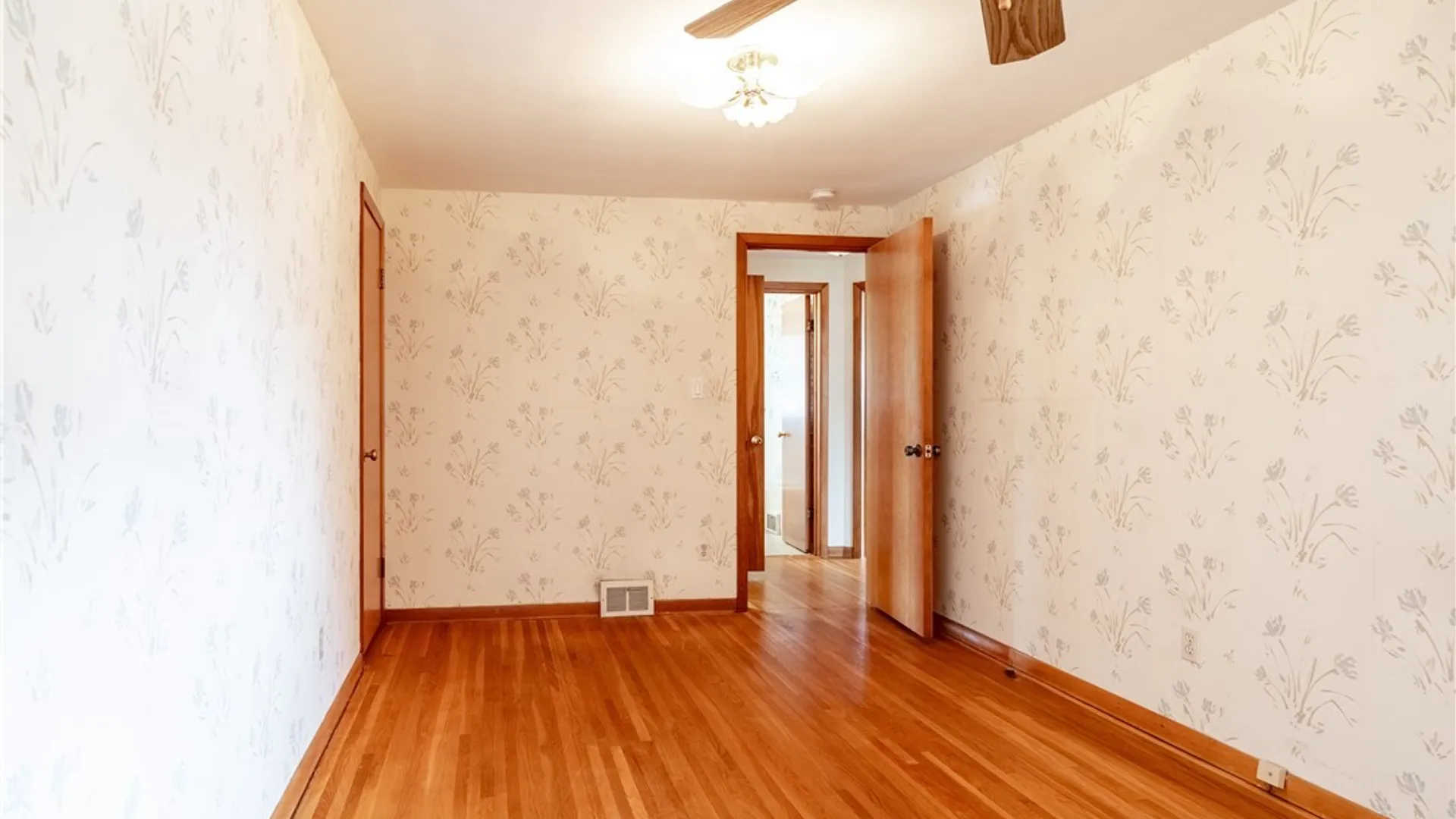Property at 150 Lamson Road, Tonawanda, NY 14223 18