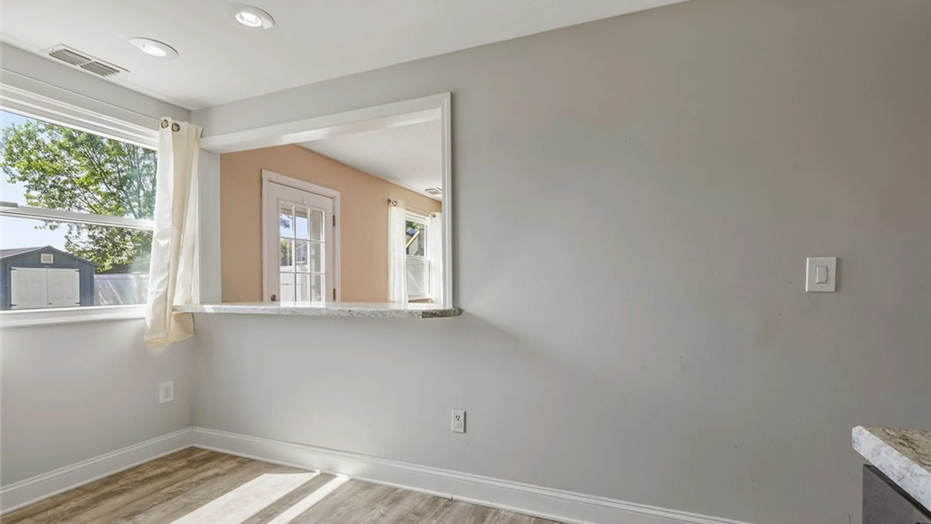 Property at 242 Sundridge Drive, Amherst, NY 14228 10