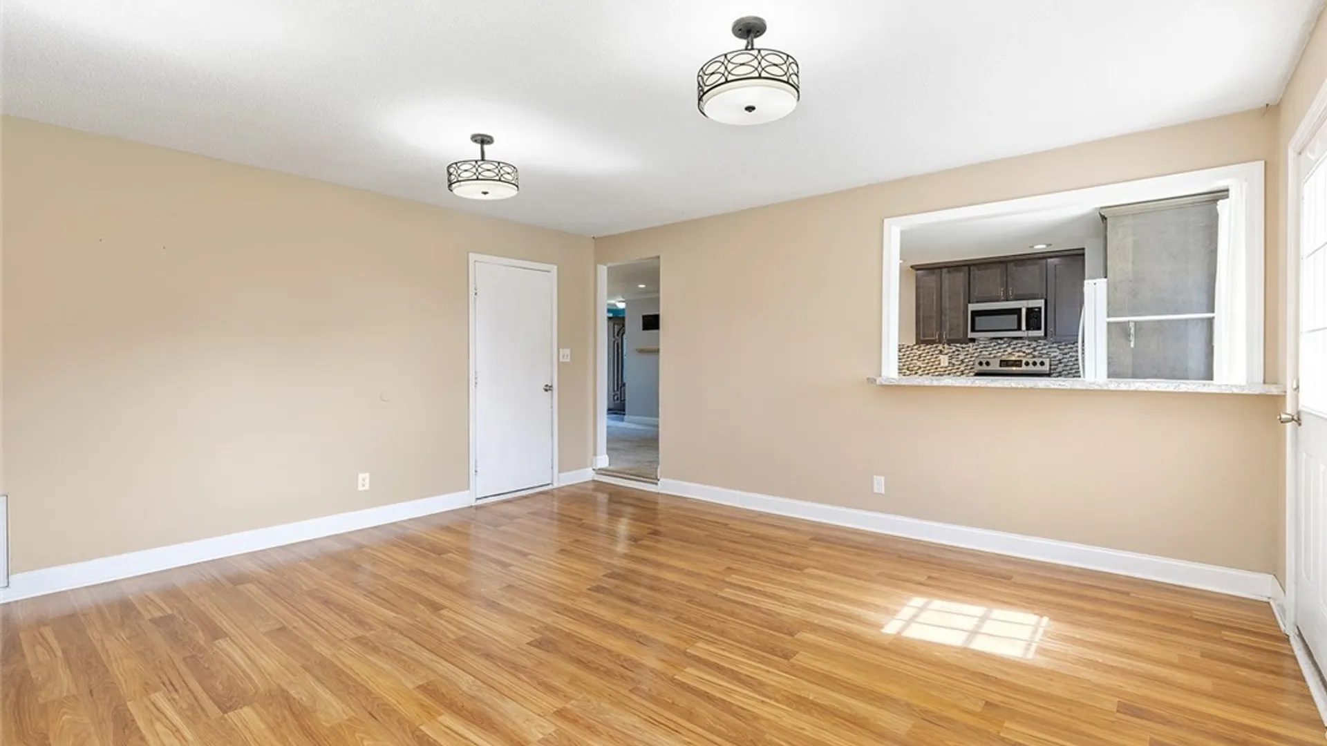 Property at 242 Sundridge Drive, Amherst, NY 14228 12